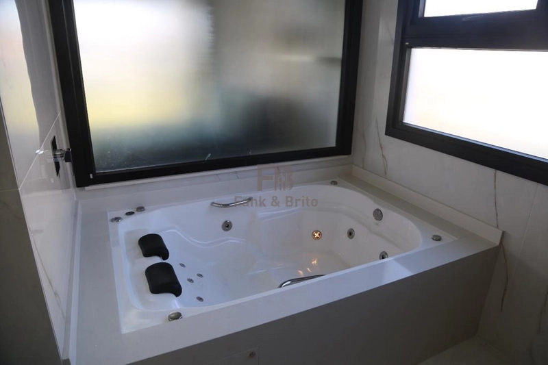 Sobrado beira Lago contemporâneo e luxuoso: 6ª foto da galeria de imagens do imóvel