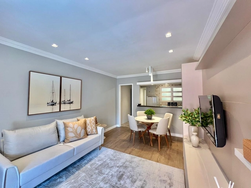 Oportunidade rara a uma quadra do mar!: 2ª foto da galeria de imagens do imóvel