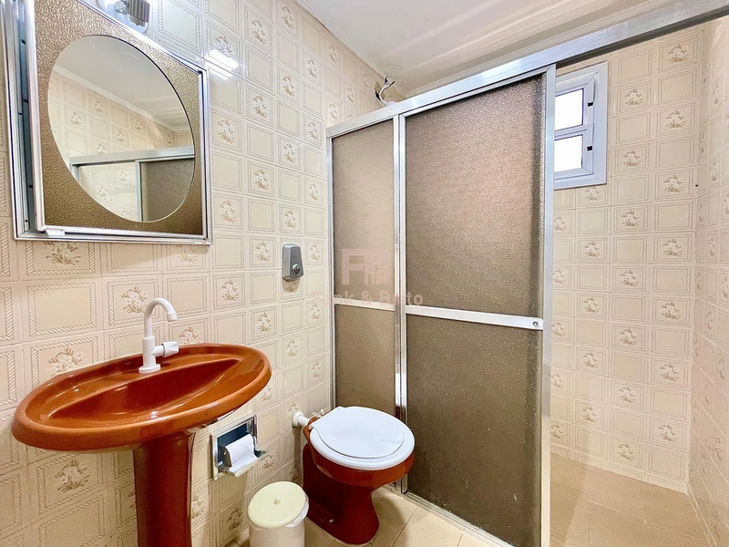 No Centro de Capão, 1 quadra do mar pertinho da praça: 8ª foto da galeria de imagens do imóvel