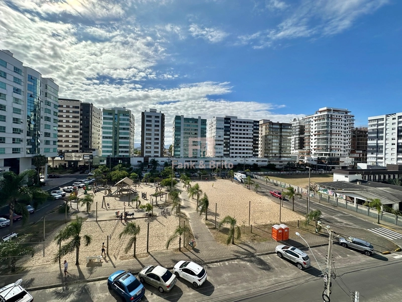 Dois dormitórios de frente para Praça Israelita.: 1ª foto da galeria de imagens do imóvel