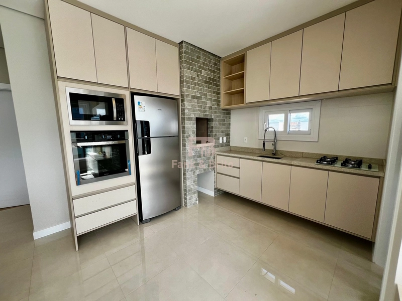 Apartamento mobiliado, uma quadra do mar!: 8ª foto da galeria de imagens do imóvel