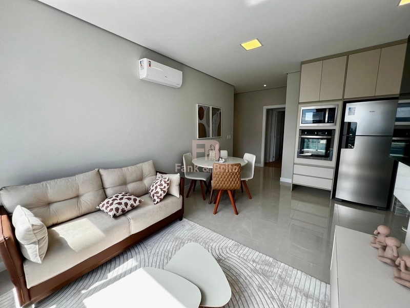 Apartamento mobiliado, uma quadra do mar!: 4ª foto da galeria de imagens do imóvel