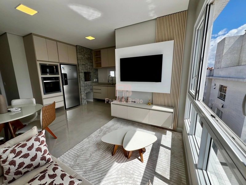 Apartamento mobiliado, uma quadra do mar!: 2ª foto da galeria de imagens do imóvel