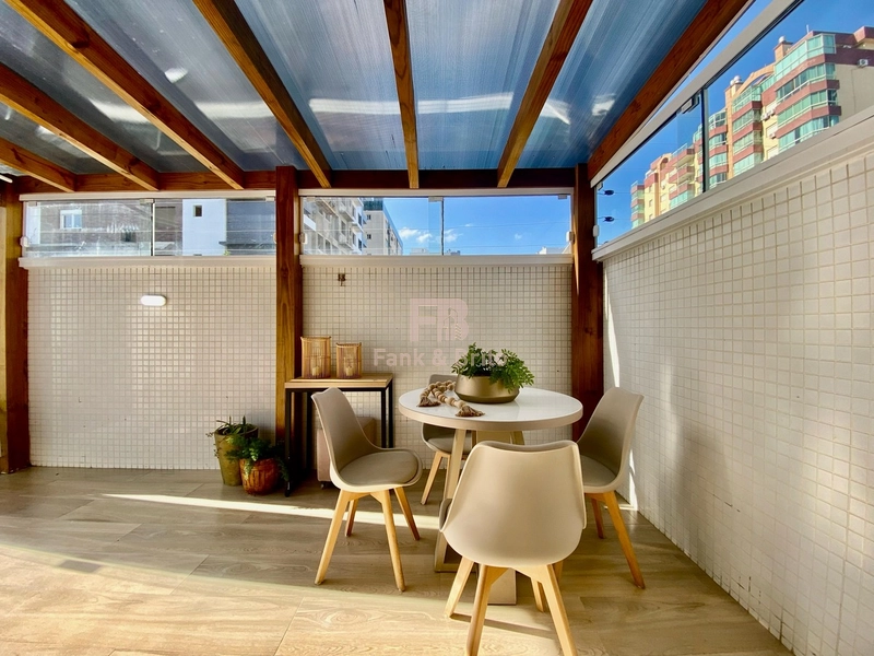 APARTAMENTO MOBILIADO E DECORADO COM TERRAÇO LATERAL: 9ª foto da galeria de imagens do imóvel