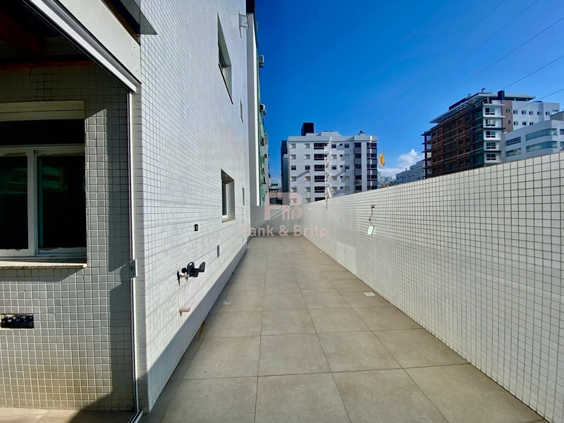 APARTAMENTO MOBILIADO E DECORADO COM TERRAÇO LATERAL: 18ª foto da galeria de imagens do imóvel