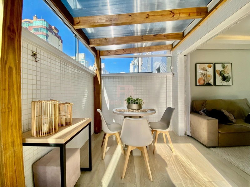 APARTAMENTO MOBILIADO E DECORADO COM TERRAÇO LATERAL: 19ª foto da galeria de imagens do imóvel