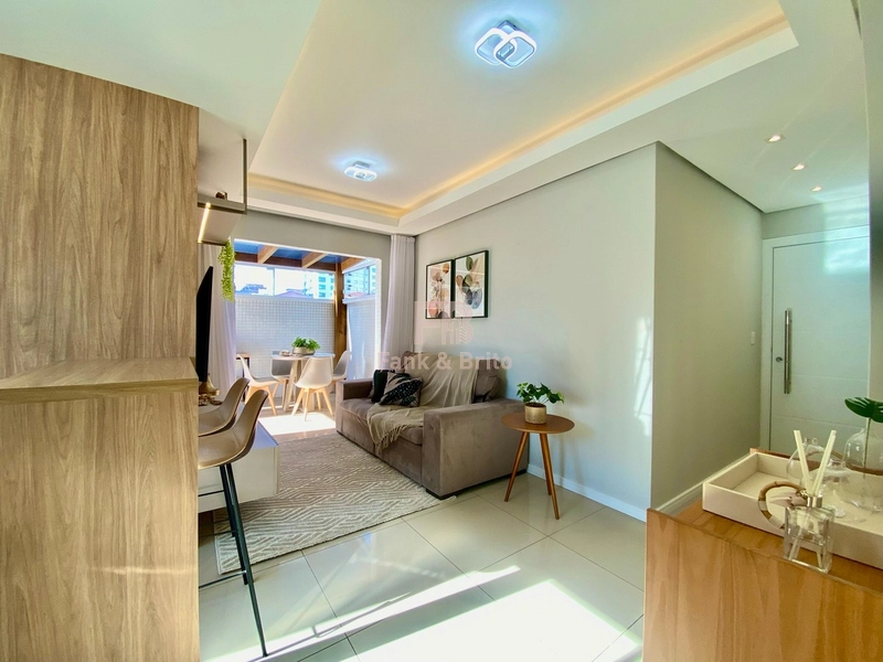 APARTAMENTO MOBILIADO E DECORADO COM TERRAÇO LATERAL: 4ª foto da galeria de imagens do imóvel