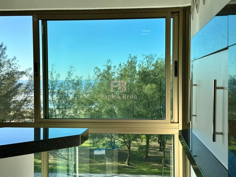 APARTAMENTO À VENDA FRENTE PARA PRAÇA, PÉ NA AREIA.: 9ª foto da galeria de imagens do imóvel