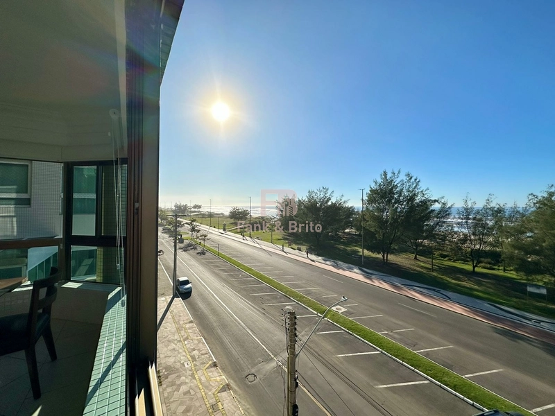 APARTAMENTO À VENDA FRENTE PARA PRAÇA, PÉ NA AREIA.: 7ª foto da galeria de imagens do imóvel