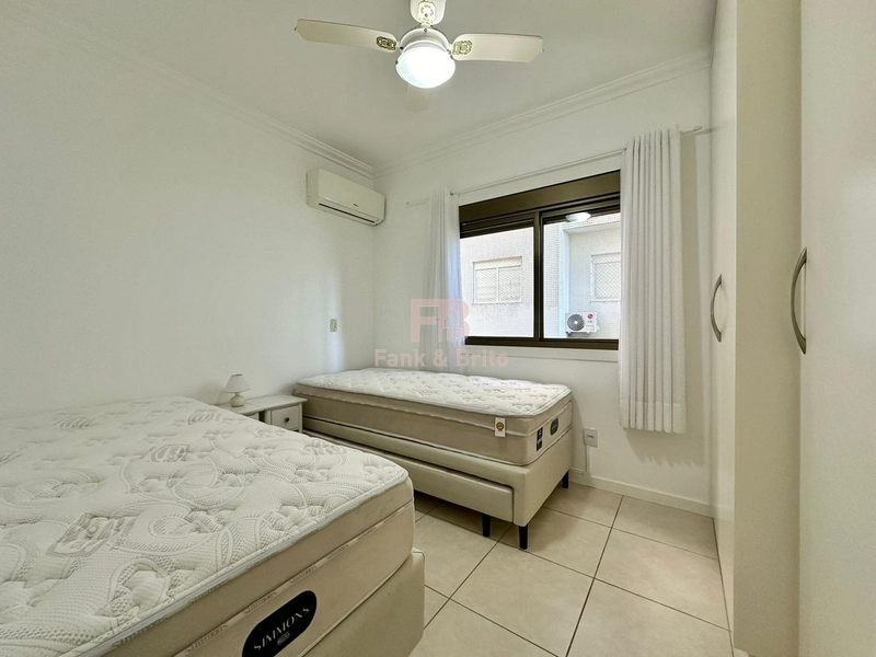 APARTAMENTO À VENDA FRENTE PARA PRAÇA, PÉ NA AREIA.: 13ª foto da galeria de imagens do imóvel