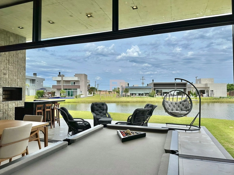 CASA BEIRA LAGO A VENDA EM CONDOMINIO FECHADA: 23ª foto da galeria de imagens do imóvel