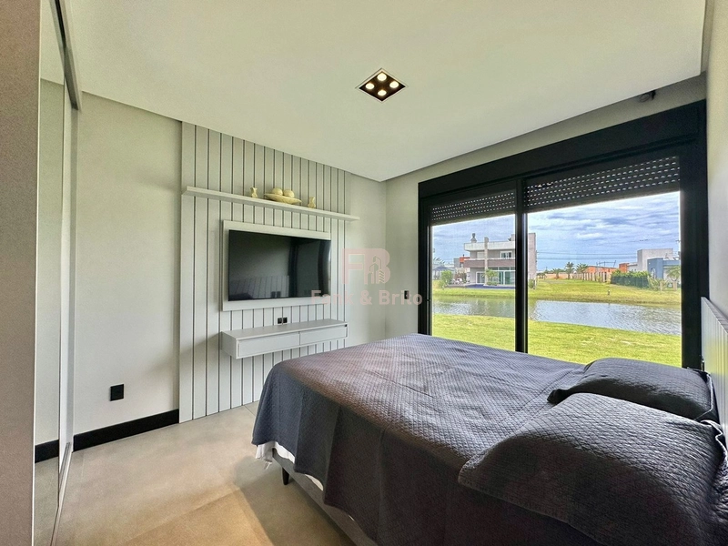 CASA BEIRA LAGO A VENDA EM CONDOMINIO FECHADA: 37ª foto da galeria de imagens do imóvel