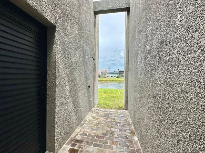 CASA BEIRA LAGO A VENDA EM CONDOMINIO FECHADA: 44ª foto da galeria de imagens do imóvel