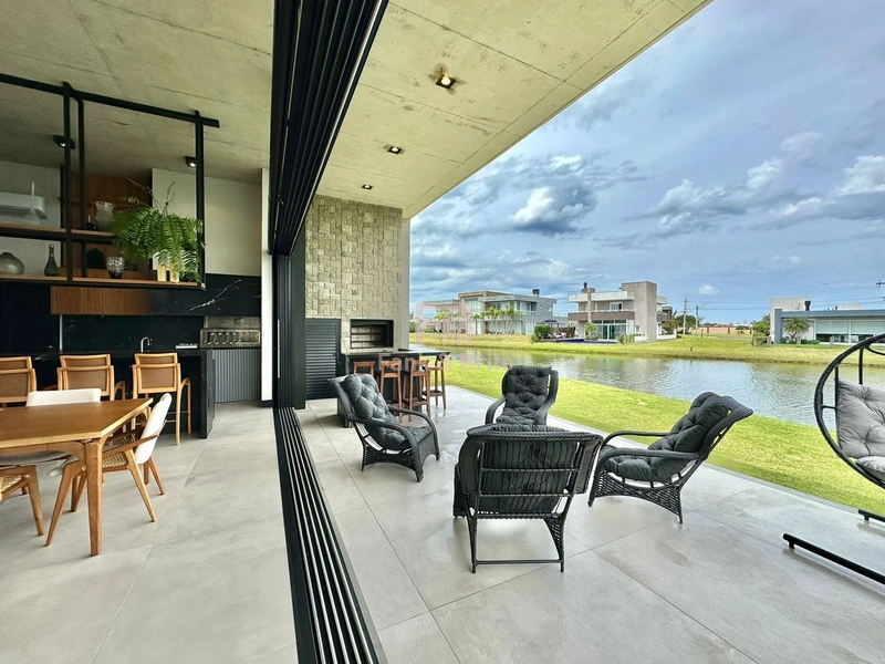 CASA BEIRA LAGO A VENDA EM CONDOMINIO FECHADA: 7ª foto da galeria de imagens do imóvel