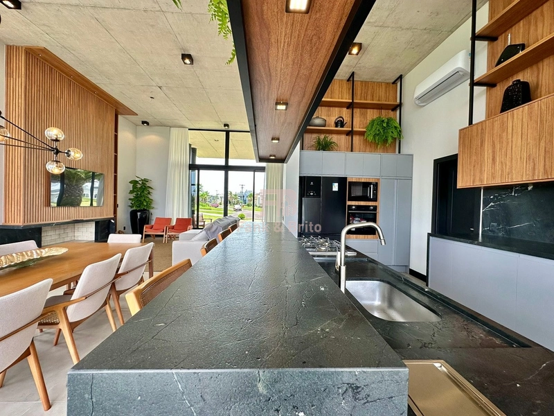 CASA BEIRA LAGO A VENDA EM CONDOMINIO FECHADA: 15ª foto da galeria de imagens do imóvel