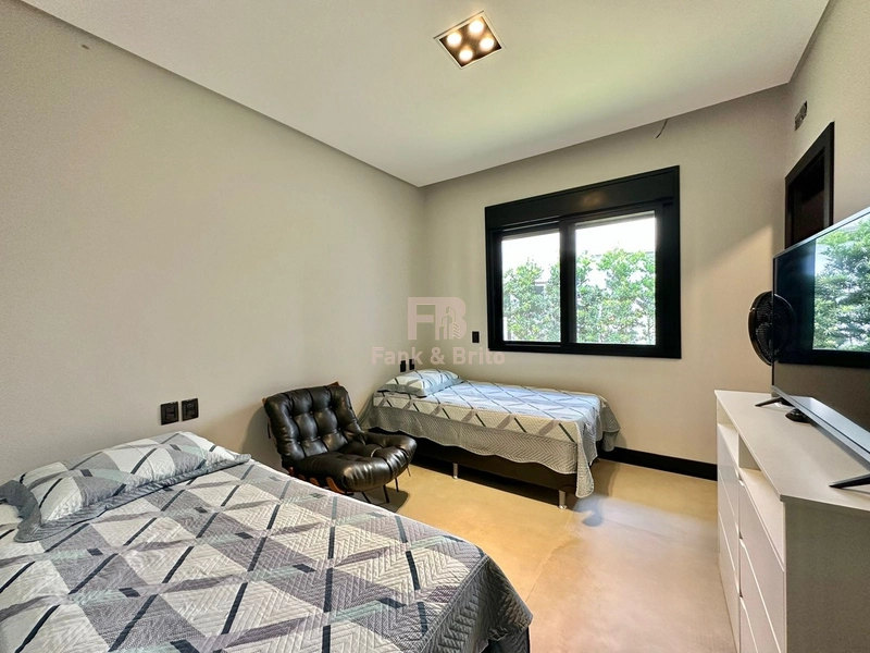 CASA BEIRA LAGO A VENDA EM CONDOMINIO FECHADA: 29ª foto da galeria de imagens do imóvel