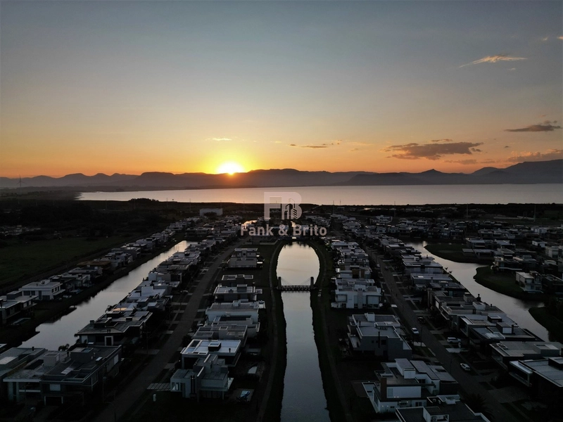 SOBRADO A VENDA NO CONDOMINIO CAPÃO ILHAS: 60ª foto da galeria de imagens do imóvel