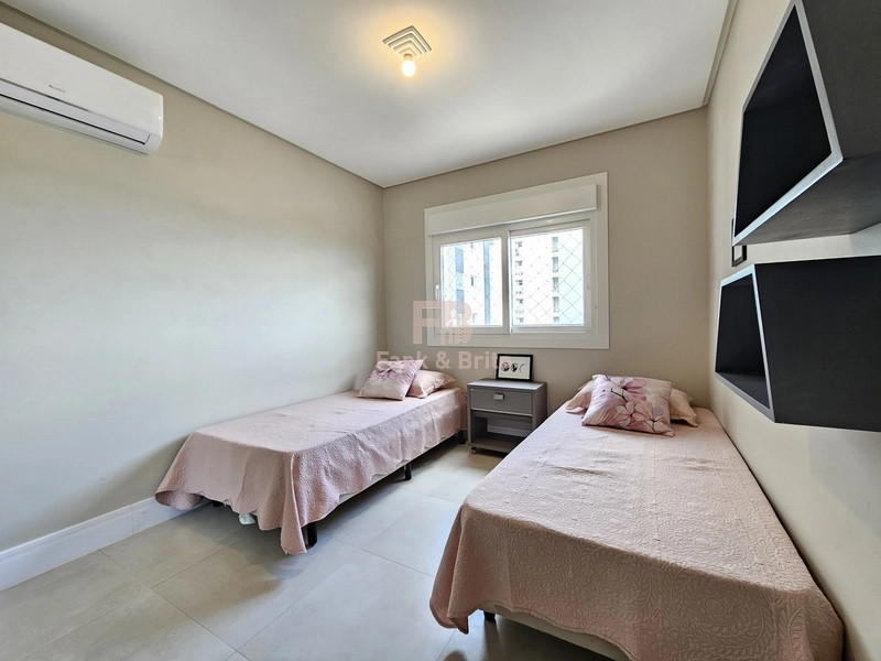 APARTAMENTO COM VISTA DEFINITIVA PARA O MAR COM MELHOR LOCALIZAÇÃO: 17ª foto da galeria de imagens do imóvel