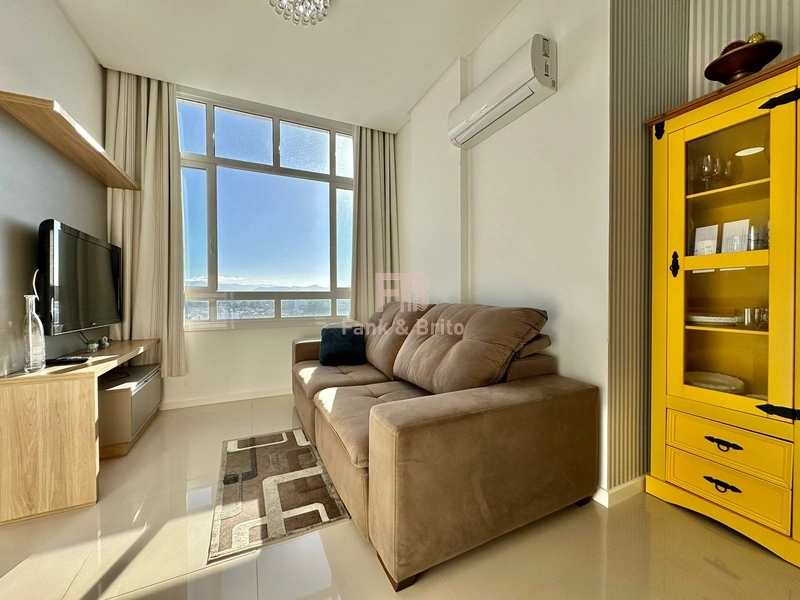 APARTAMENTO JUNTO A AVENIDA UBIRAJARA: 2ª foto da galeria de imagens do imóvel