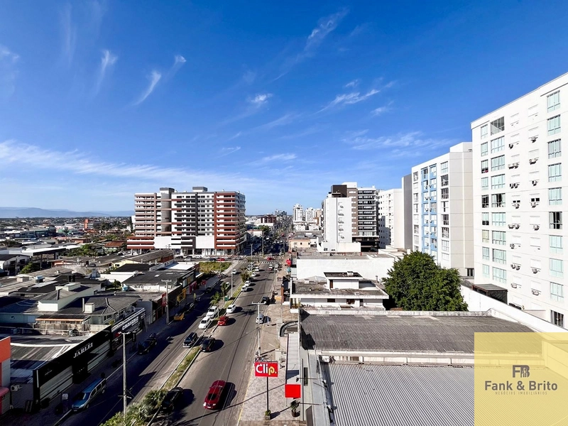 SACADA DE FRENTE PARA AVENIDA COM VISTA DE CINEMA.: 5ª foto da galeria de imagens do imóvel