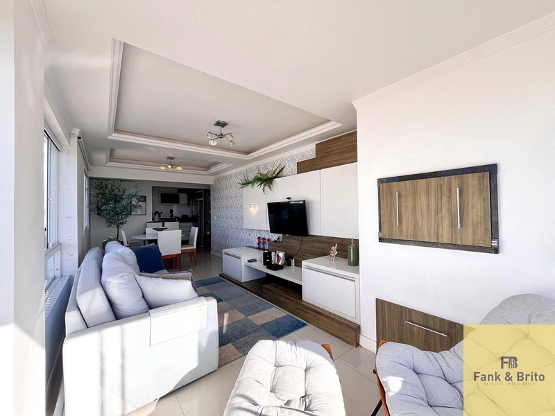 SACADA DE FRENTE PARA AVENIDA COM VISTA DE CINEMA.: 21ª foto da galeria de imagens do imóvel