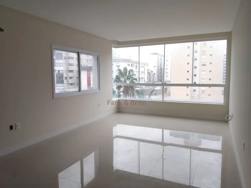 APARTAMENTO A VENDA DE 3 DORMITÓRIOS NO CENTRO DE CAPÃO: 3ª foto da galeria de imagens do imóvel