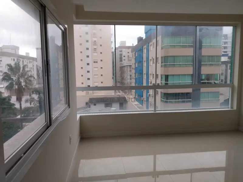 APARTAMENTO A VENDA DE 3 DORMITÓRIOS NO CENTRO DE CAPÃO: 1ª foto da galeria de imagens do imóvel