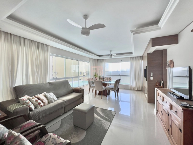 FINO APARTAMENTO, BAIRRO NAVEGANTES, 50 METROS DO MAR.: 12ª foto da galeria de imagens do imóvel