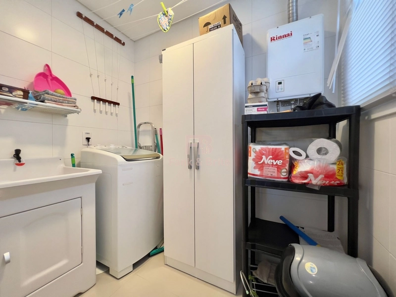 FINO APARTAMENTO, BAIRRO NAVEGANTES, 50 METROS DO MAR.: 9ª foto da galeria de imagens do imóvel