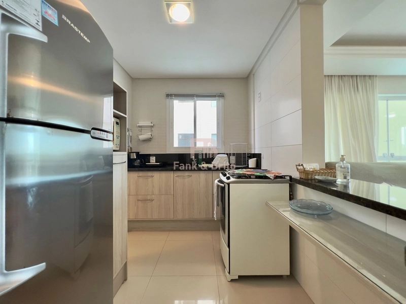 FINO APARTAMENTO, BAIRRO NAVEGANTES, 50 METROS DO MAR.: 7ª foto da galeria de imagens do imóvel