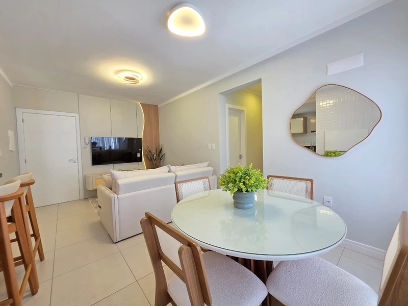 Mobiliado e decorado na Zona Nova.: 5ª foto da galeria de imagens do imóvel