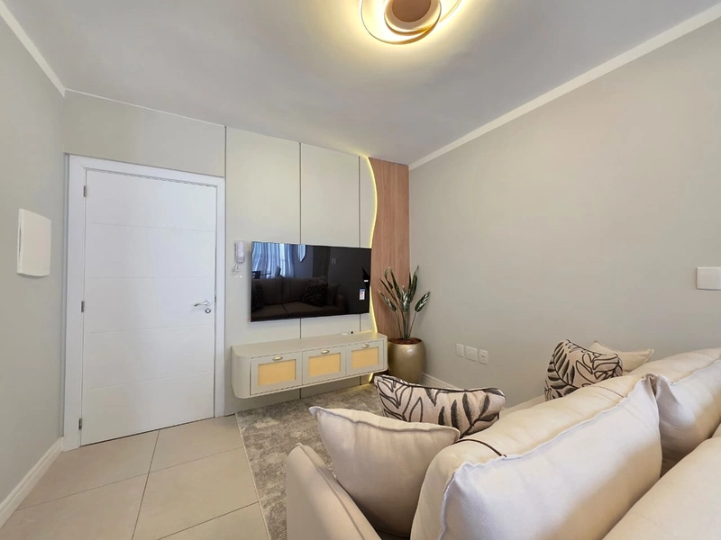 Mobiliado e decorado na Zona Nova.: 2ª foto da galeria de imagens do imóvel