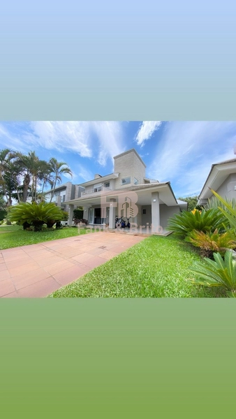 Sobrado Mobiliado com Piscina em Condomínio: 2ª foto da galeria de imagens do imóvel