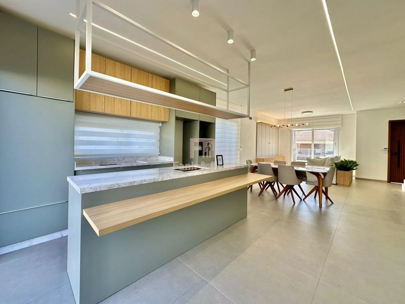 SOBRADO À VENDA EM CAPÃO DA CANOA PRONTO PARA USO JUNTO AO MAR: 13ª foto da galeria de imagens do imóvel