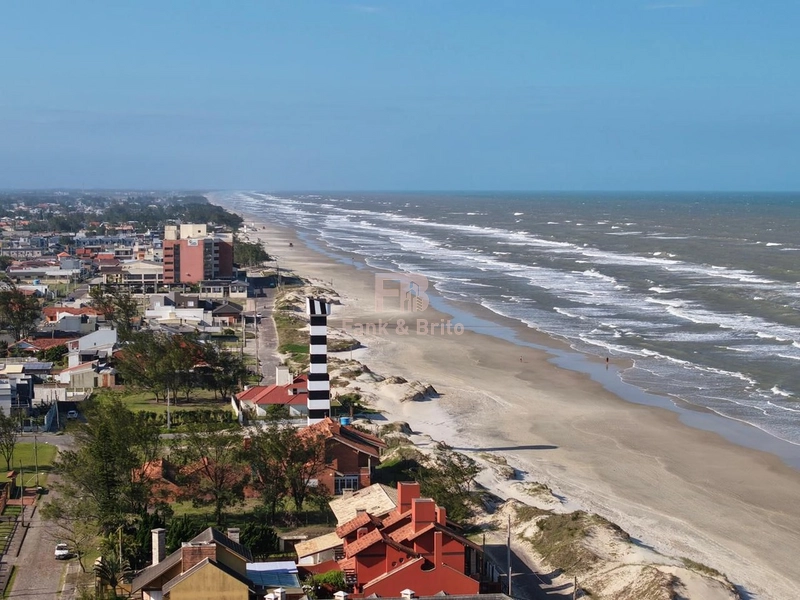 SOBRADO À VENDA EM CAPÃO DA CANOA PRONTO PARA USO JUNTO AO MAR: 30ª foto da galeria de imagens do imóvel