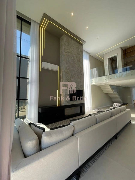 SOBRADO A VENDA EM CONDOMINIO FECHADO EM XANGRI-LÁ: 1ª foto da galeria de imagens do imóvel