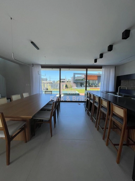 SOBRADO A VENDA EM CONDOMINIO FECHADO EM XANGRI-LÁ: 2ª foto da galeria de imagens do imóvel