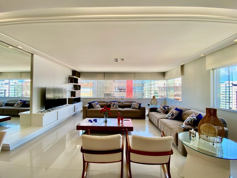 Com 3 dormitórios e Vista Mar: 17ª foto da galeria de imagens do imóvel