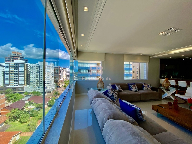 Com 3 dormitórios e Vista Mar: 5ª foto da galeria de imagens do imóvel