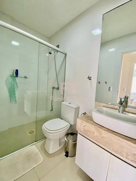 Com 3 dormitórios e Vista Mar: 32ª foto da galeria de imagens do imóvel