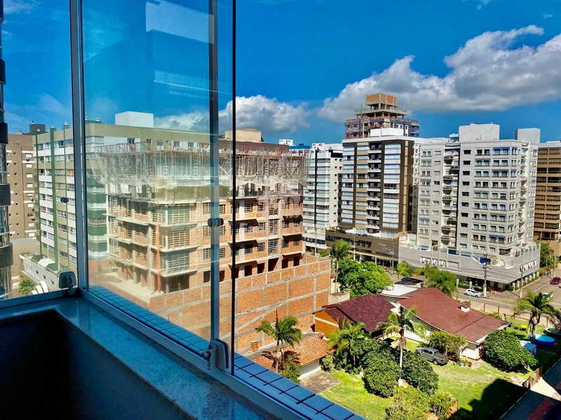 Com 3 dormitórios e Vista Mar: 4ª foto da galeria de imagens do imóvel