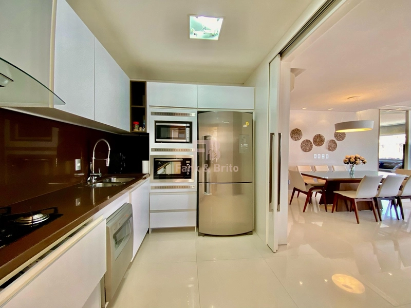 Com 3 dormitórios e Vista Mar: 24ª foto da galeria de imagens do imóvel