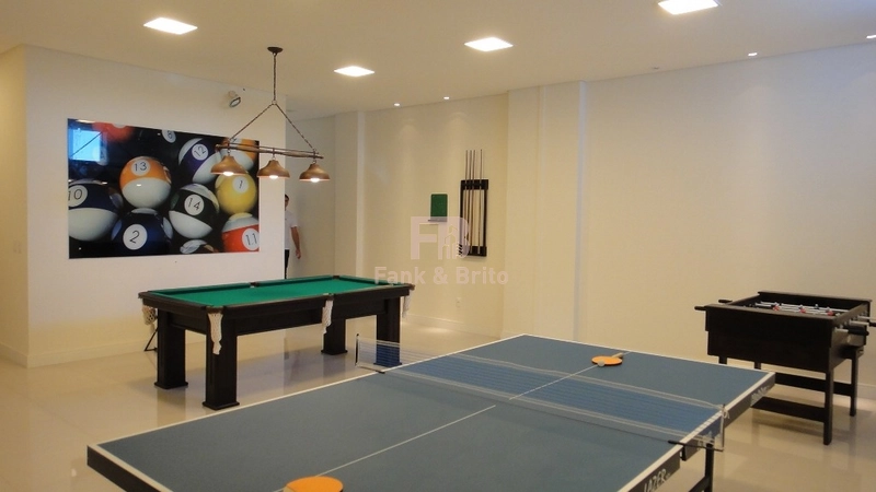 CASA SUSPENSA, DE FRENTE PARA LINDA PRAÇA!: 8ª foto da galeria de imagens do imóvel