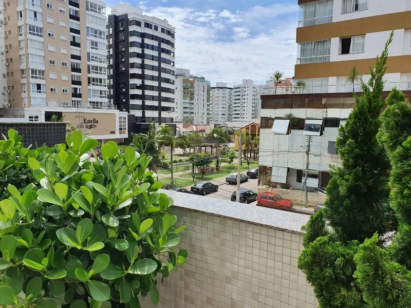 CASA SUSPENSA, DE FRENTE PARA LINDA PRAÇA!: 28ª foto da galeria de imagens do imóvel