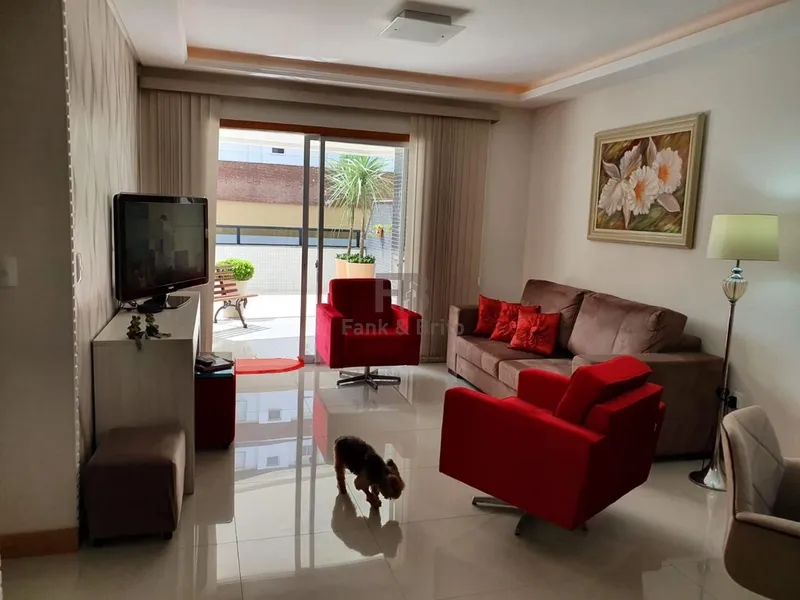 CASA SUSPENSA, DE FRENTE PARA LINDA PRAÇA!: 15ª foto da galeria de imagens do imóvel