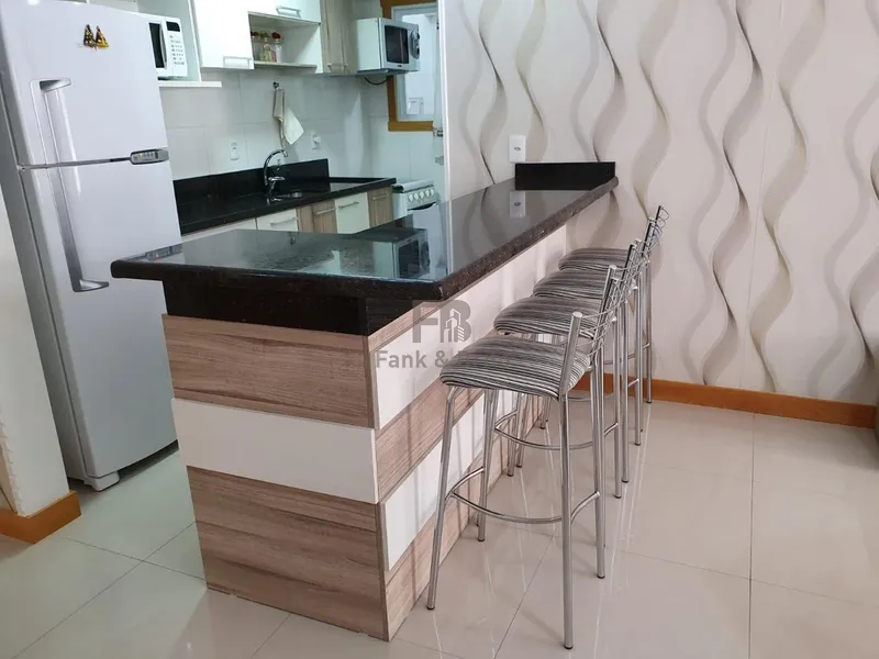 CASA SUSPENSA, DE FRENTE PARA LINDA PRAÇA!: 20ª foto da galeria de imagens do imóvel