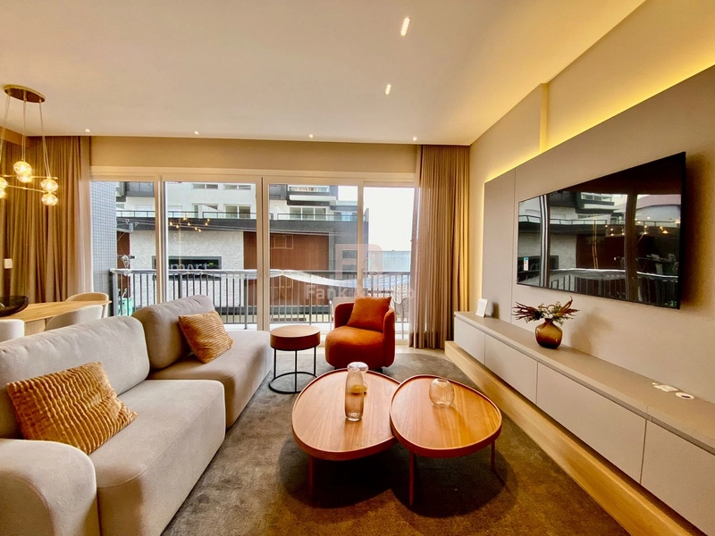 03 DORMITÓRIOS FINAMENTE MOBILIADO E DECORADO.: 1ª foto da galeria de imagens do imóvel