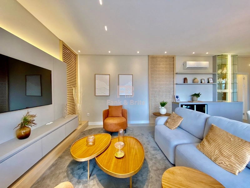 03 DORMITÓRIOS FINAMENTE MOBILIADO E DECORADO.: 2ª foto da galeria de imagens do imóvel