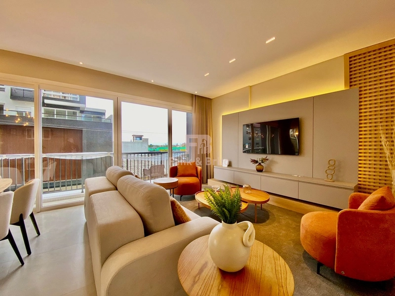 03 DORMITÓRIOS FINAMENTE MOBILIADO E DECORADO.: 9ª foto da galeria de imagens do imóvel