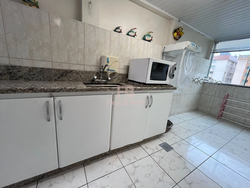 JUNTO A PRAÇA FLAVIO BOIANOVISK! SACADA DE FRENTE COM CHURRASQUEIRA: 13ª foto da galeria de imagens do imóvel